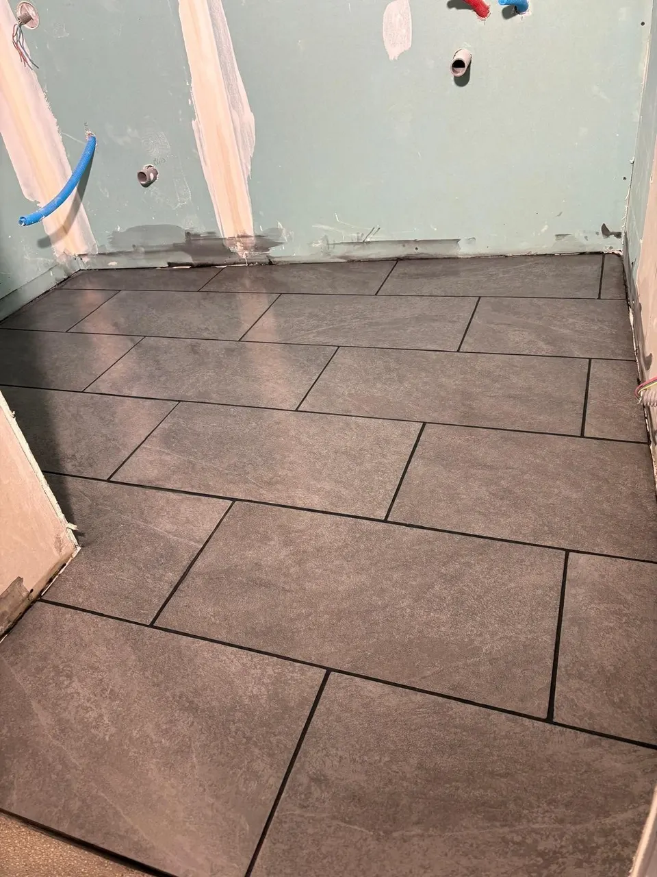 Carrelage grand format du sol posé
